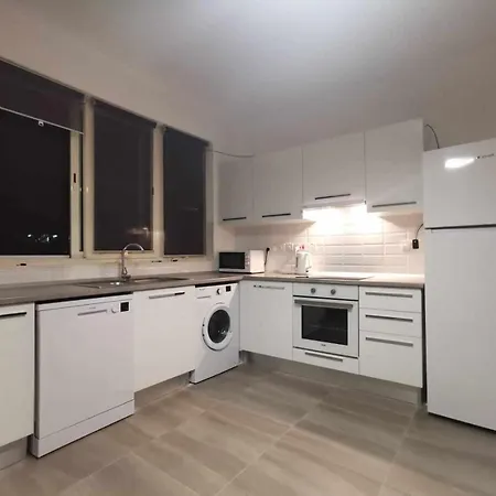 Turtle Bay Village Garden 2-bedroom Sea Кирения