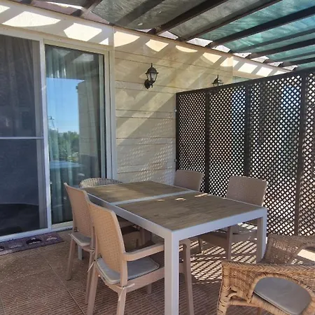 Turtle Bay Village Garden 2-bedroom Sea Апартаменты