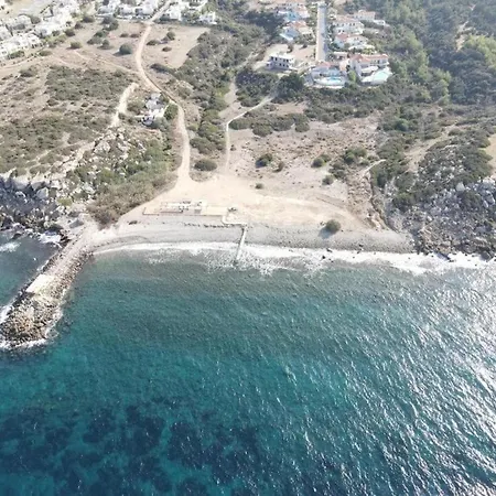 Turtle Bay Village Garden 2-bedroom Sea Apartment Kyrenia (Northern Cyprus)