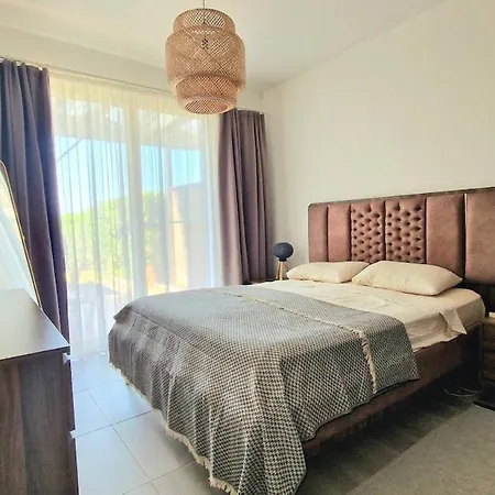 アパート Turtle Bay Village Garden 2-bedroom Sea
